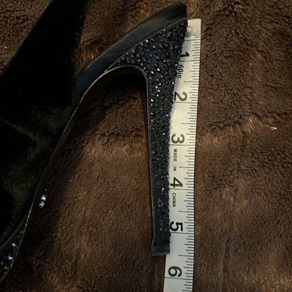 Beautiful heel for a night out! - Picture 5 of 5